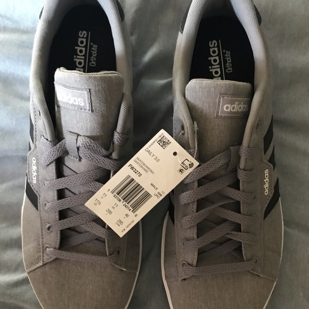 Men’s adidas shoe size 11 *brand new*
